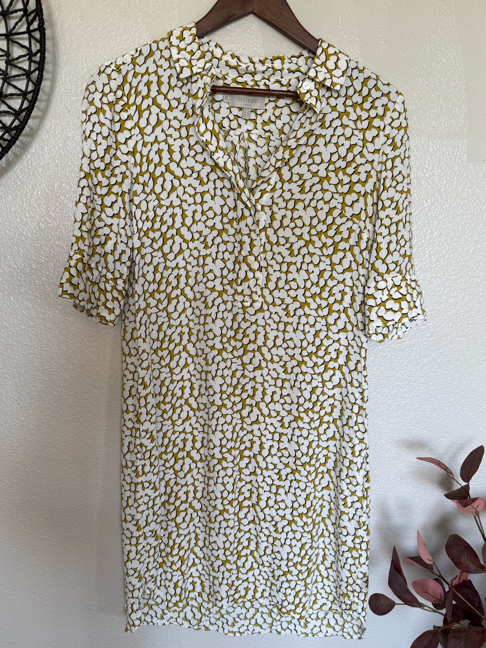 🏷️ ✨ Hobbs London Shirt Dress in Mid Olive & Ivory ✨